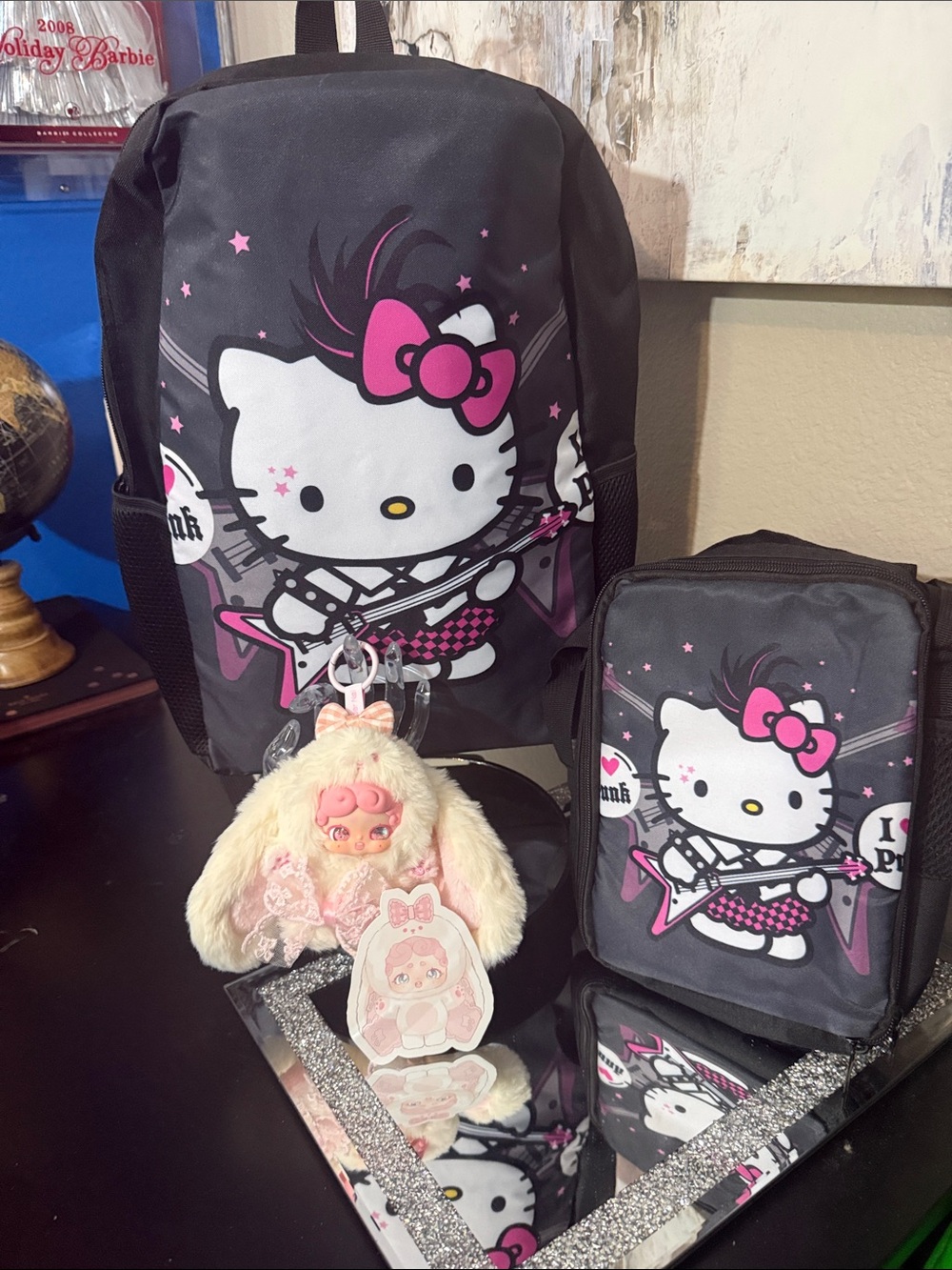$10 start Hello Kitty Black and Pink Kids Backpack with Matching Lunch Bag